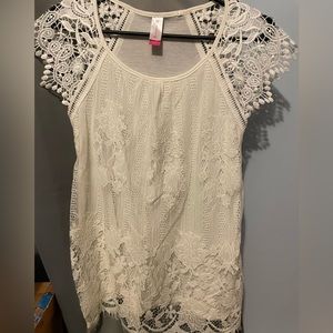 WHITE LACE TOP - women’s XS (1)